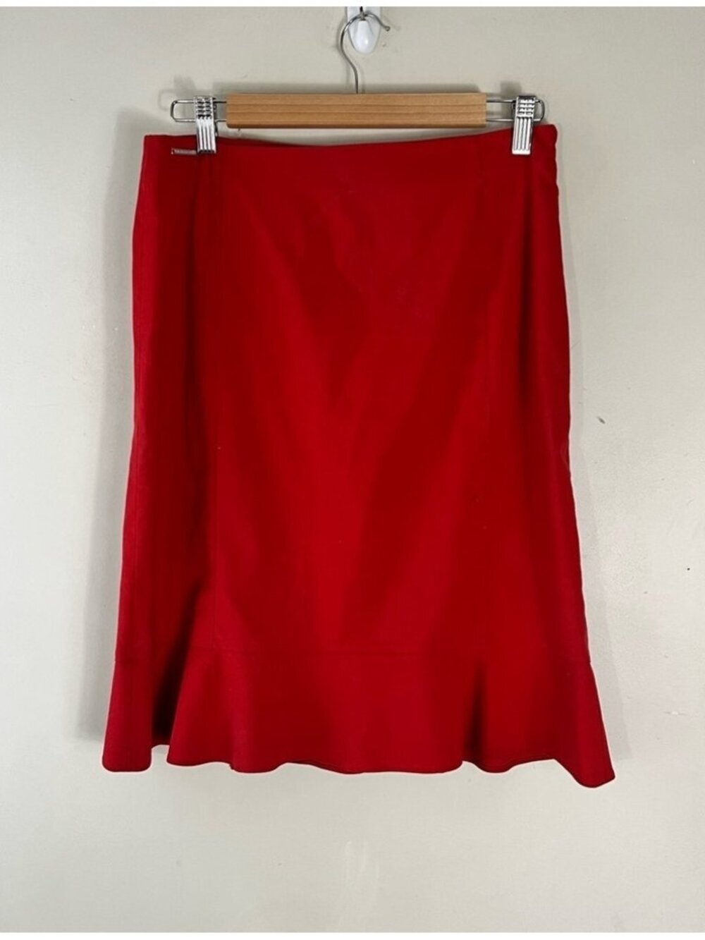 Valentino Jeans Red Ruffle Hem Skirt Size Medium